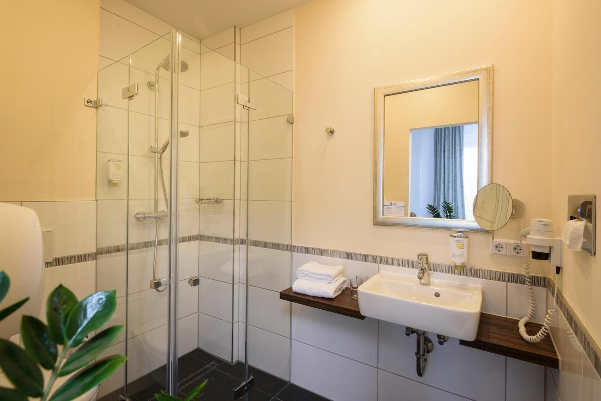 Best Western Hotel Lamm Singen Extérieur photo
