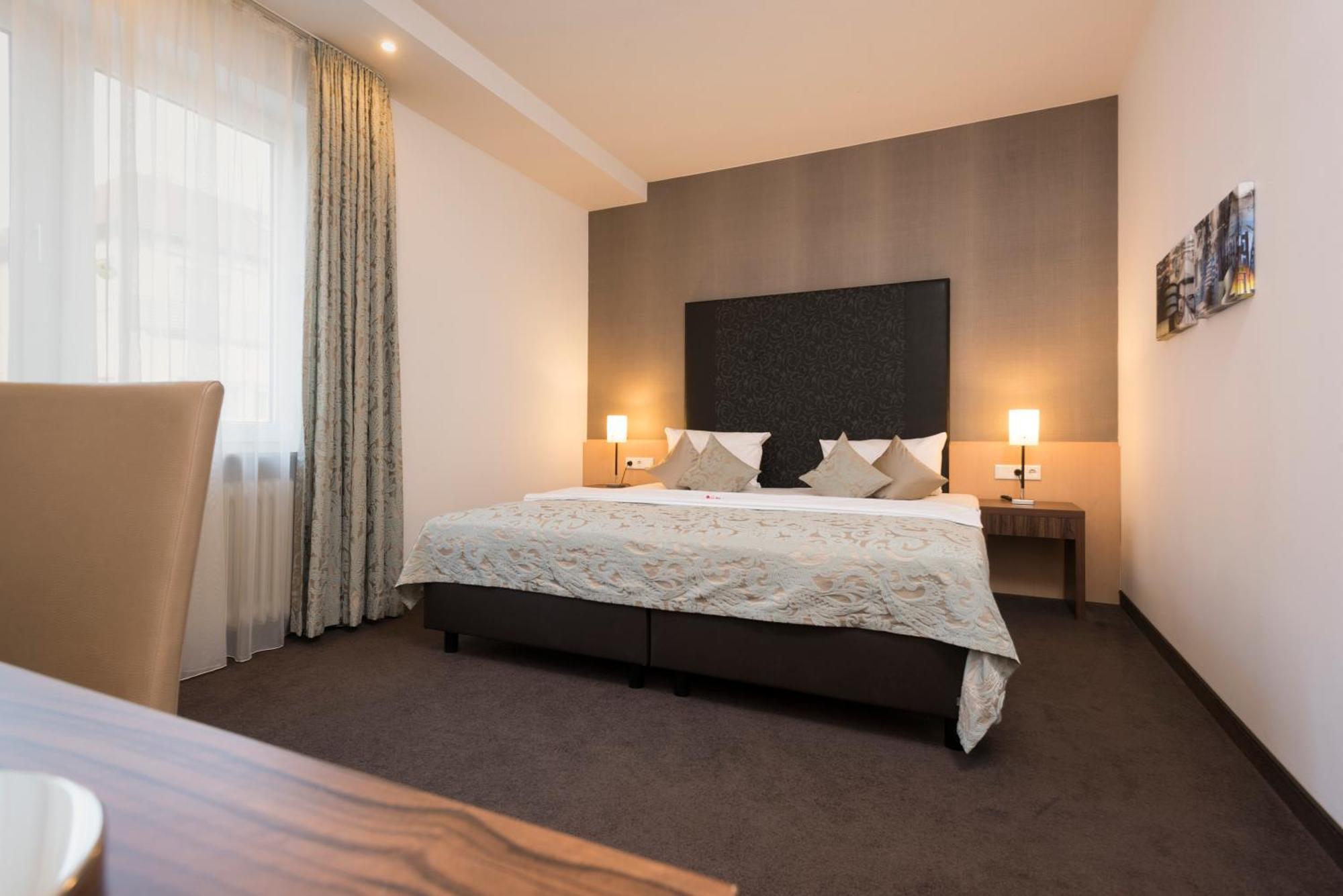 Best Western Hotel Lamm Singen Extérieur photo