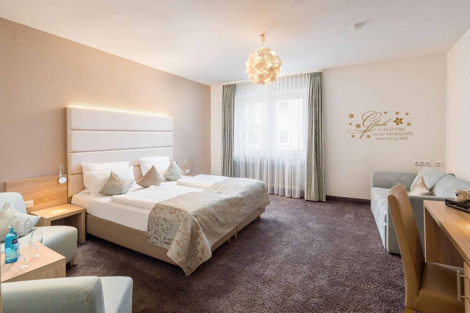 Best Western Hotel Lamm Singen Extérieur photo